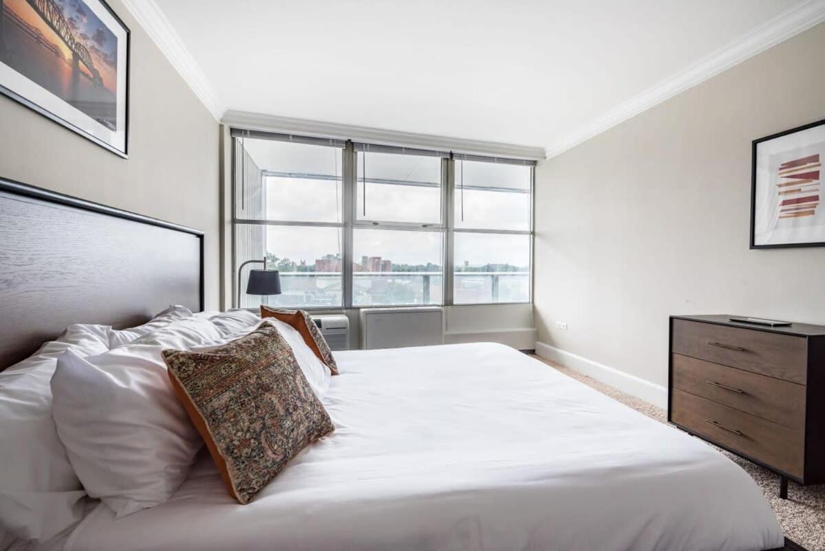 Cozysuites 800 Tower 2Br With Gym! 26 Луисвилл Экстерьер фото
